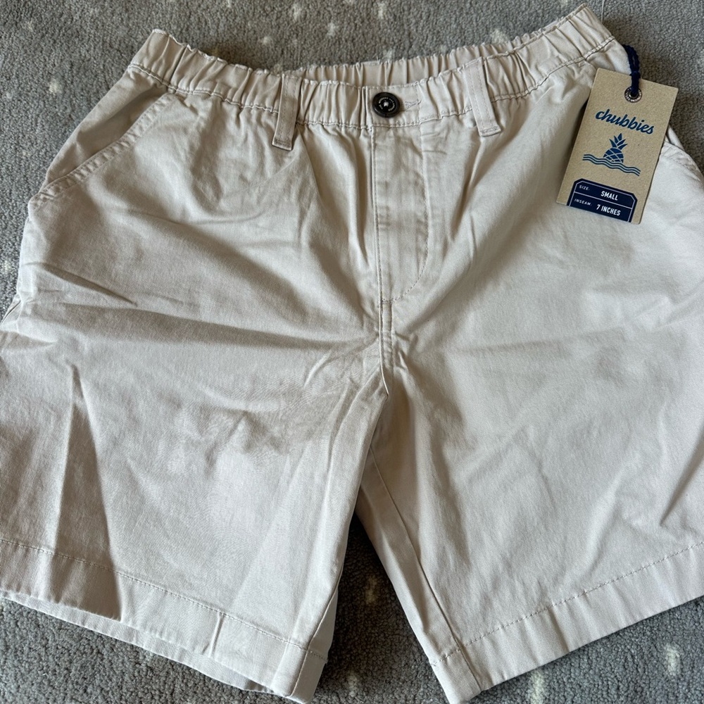 Chubbies Men's Cream Flat Front Shorts